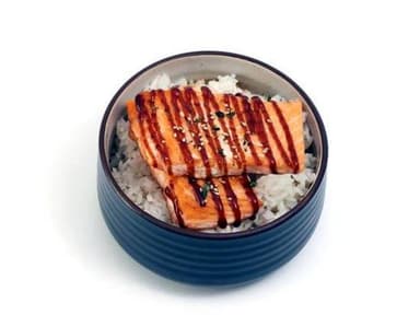 Bowl Tazón de Filete de Salmón con Arroz Blanco