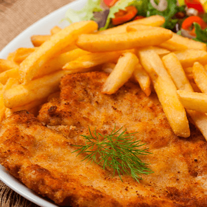 Pechuga Empanizada con Papas a la Francesa Onduald