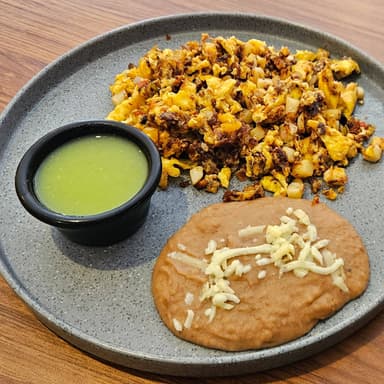 Huevos con Machaca
