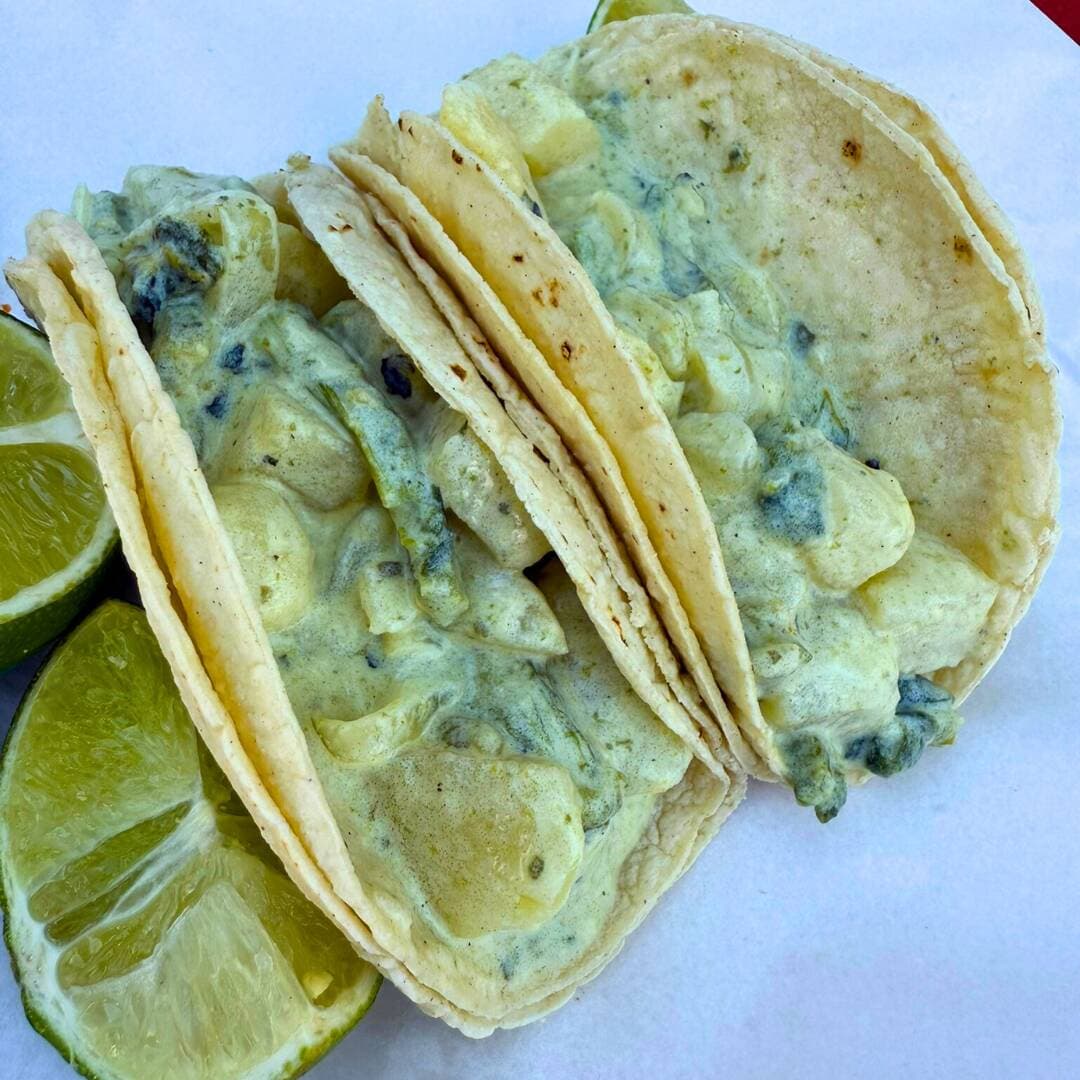 Tacos de Papas con Rajas