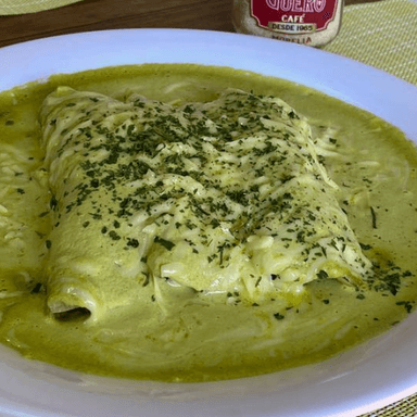 Platillo de Enchiladas Suizas