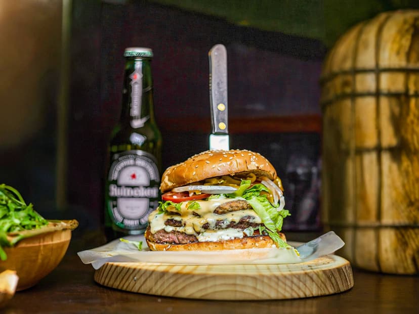 ROADHOUSE BURGER