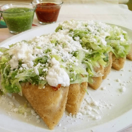 Combo Empanadas de Queso + Agua