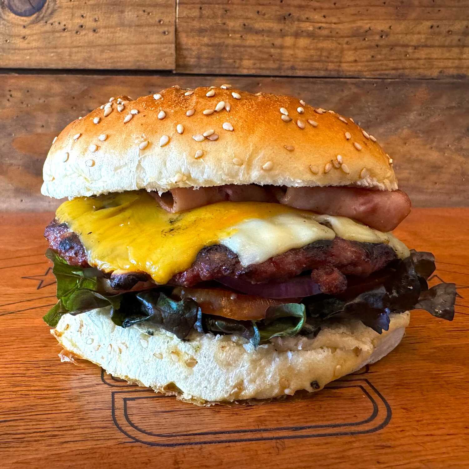 CHEESE BURGER