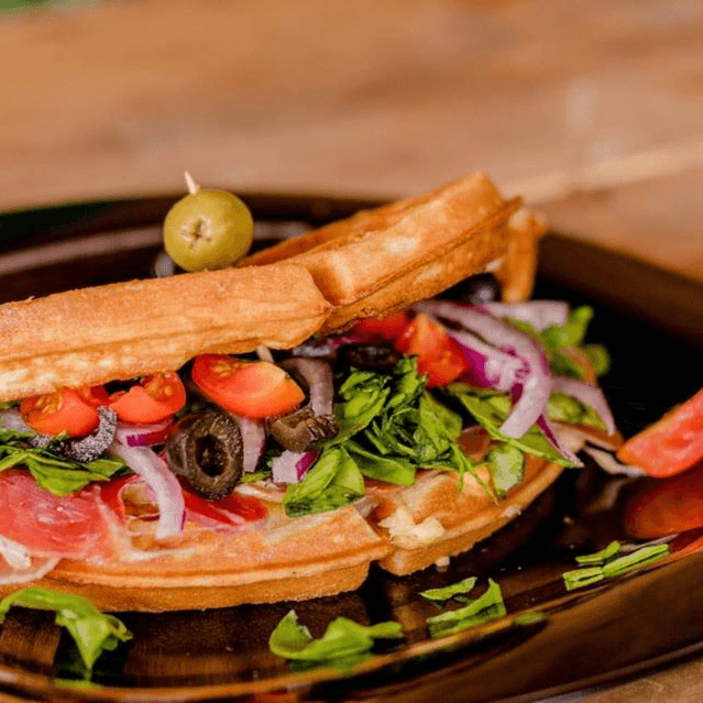 Waffle Mediterráneo