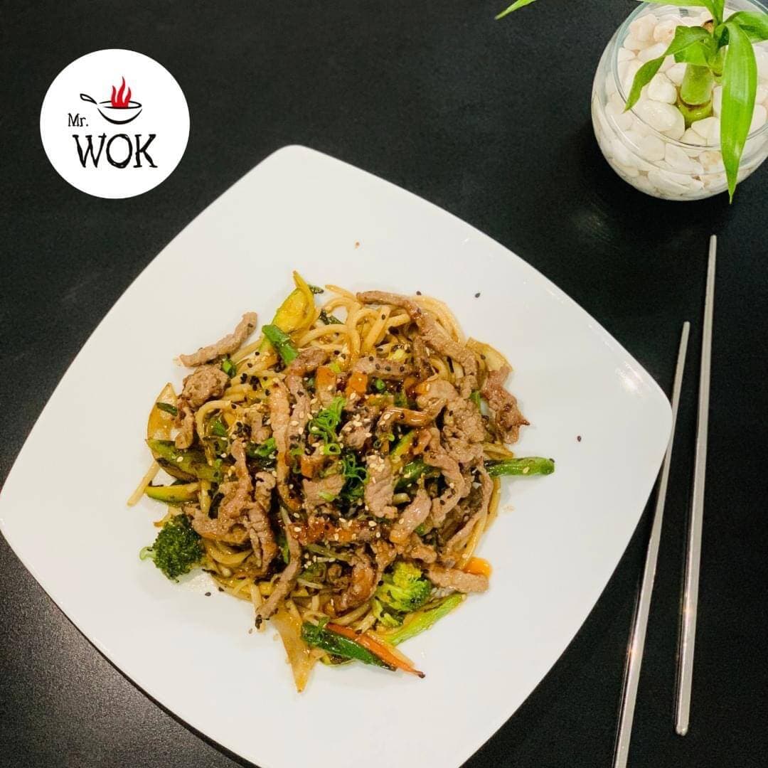 Yakiudon de res