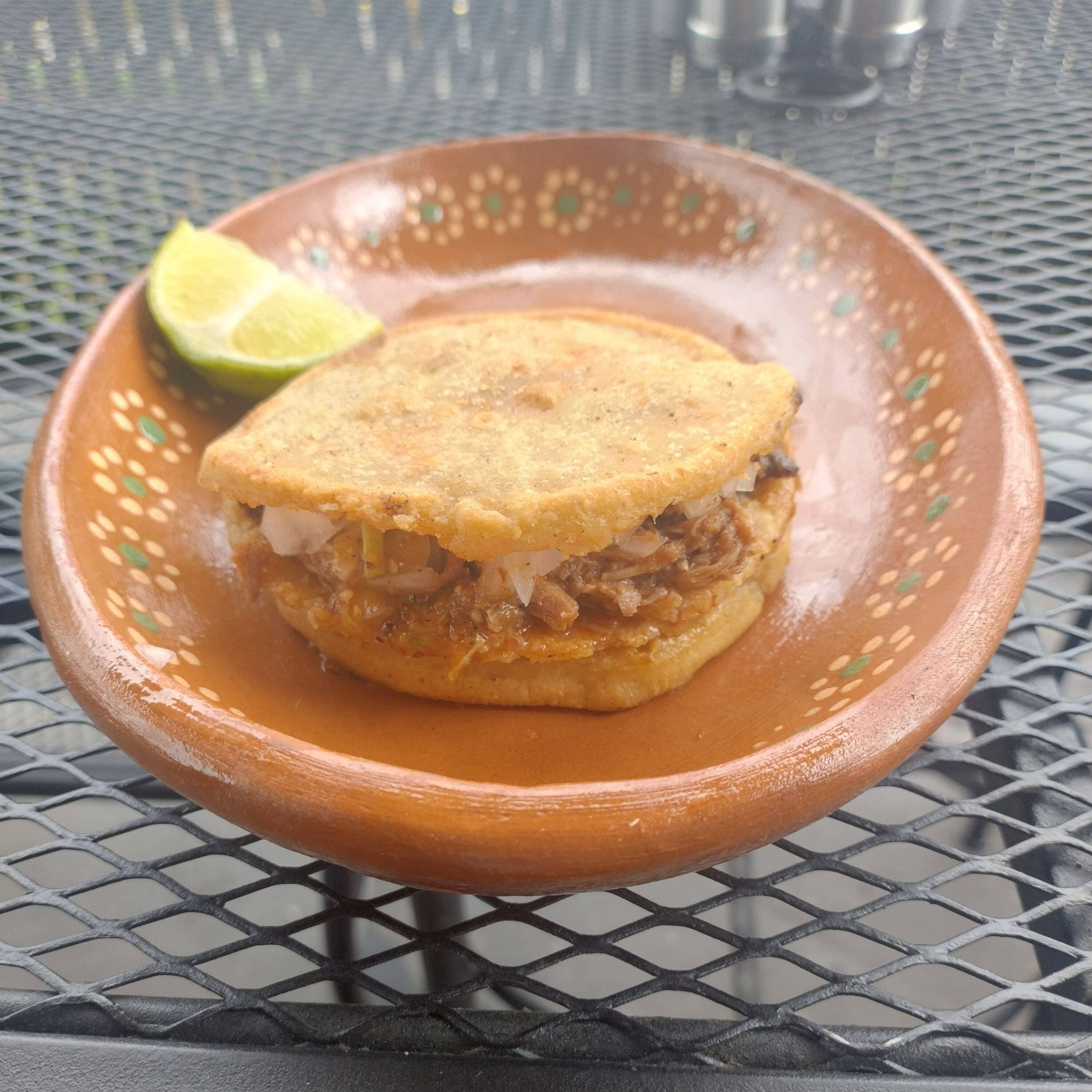 Gordita de chicharrón