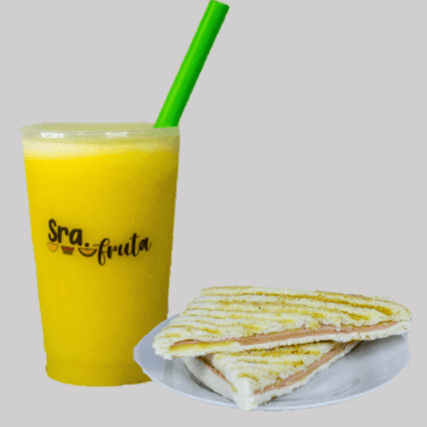 Jugo Clásico con Sándwich Mixto