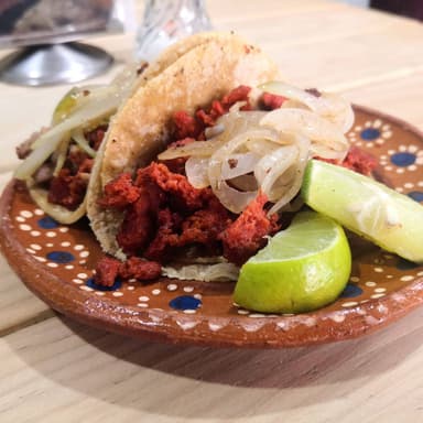 Taco de Longaniza con Queso