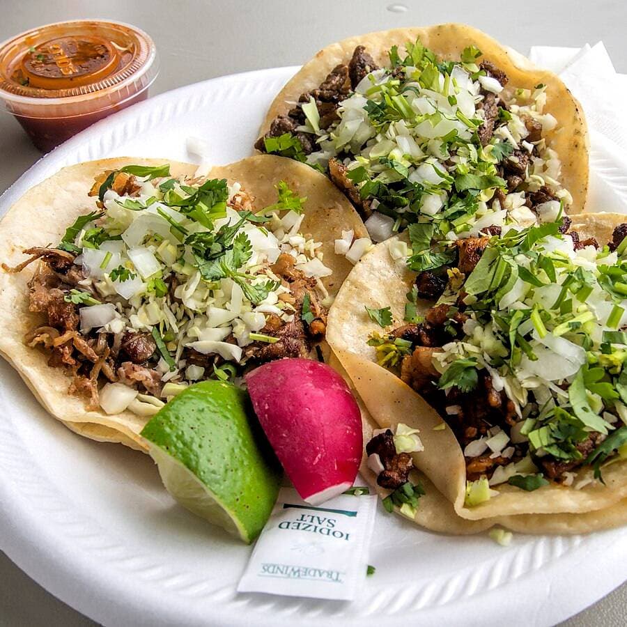 TACOS DE BARBACOA