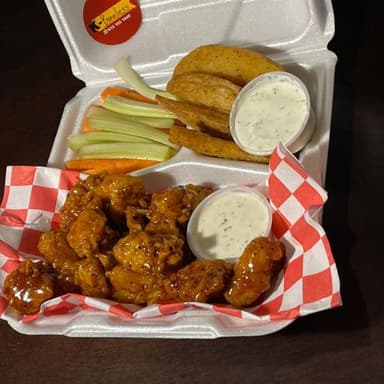 Boneless 300 GR. + Papas