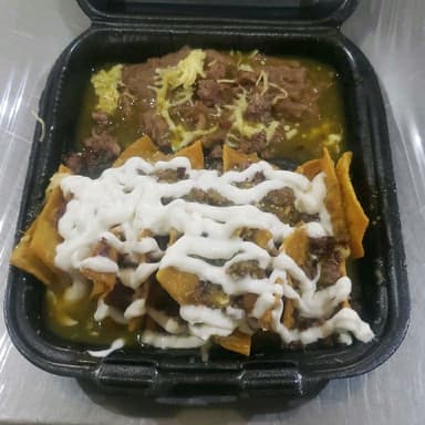 Chilaquiles Verdes Con Sirlon picado