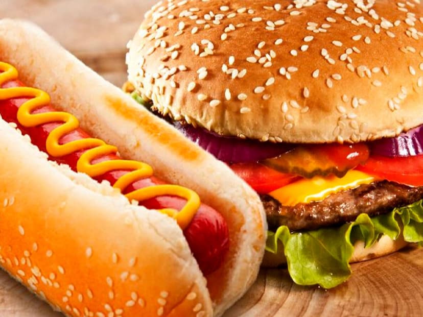 Dogos, Burgers, Nachos & Más