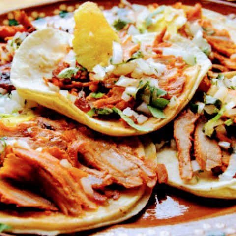 5 Tacos de Maíz Arrachera + Coca