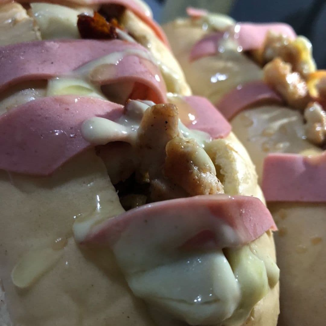 Perri Pollo Gratinado + Jamón y Mozarella + Papas