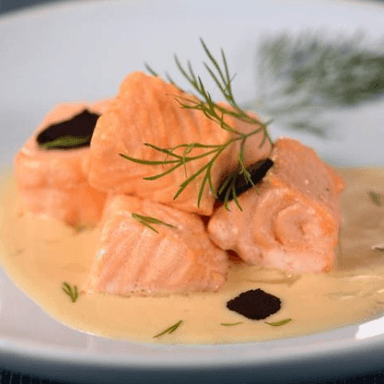 Salmón al ajillo 400gr.