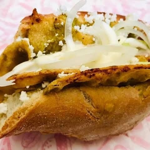 Lonche de chilaquiles verdes