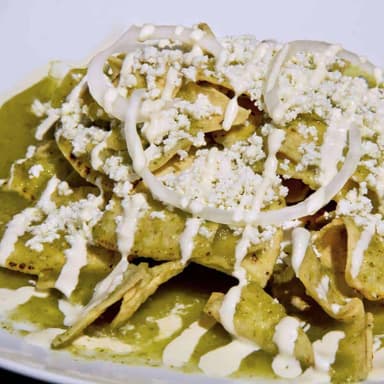 CHILAQUILES VERDES