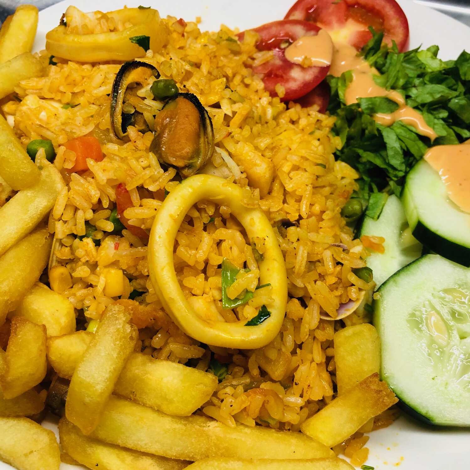 Entero Arroz con Mariscos + Refresco del día