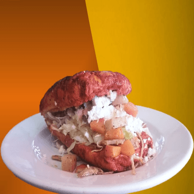 Guajolote de Carnitas o Jamón