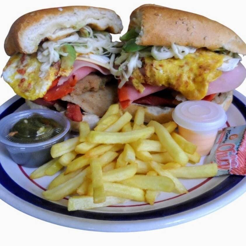 Super Torta Cubana Monster