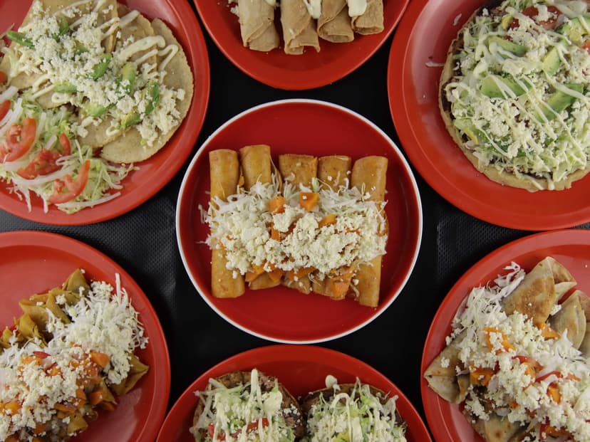 Tacos rojos SABINO