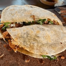 Gringa de Asada y Chorizo