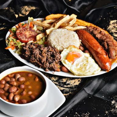 Super Bandeja Paisa