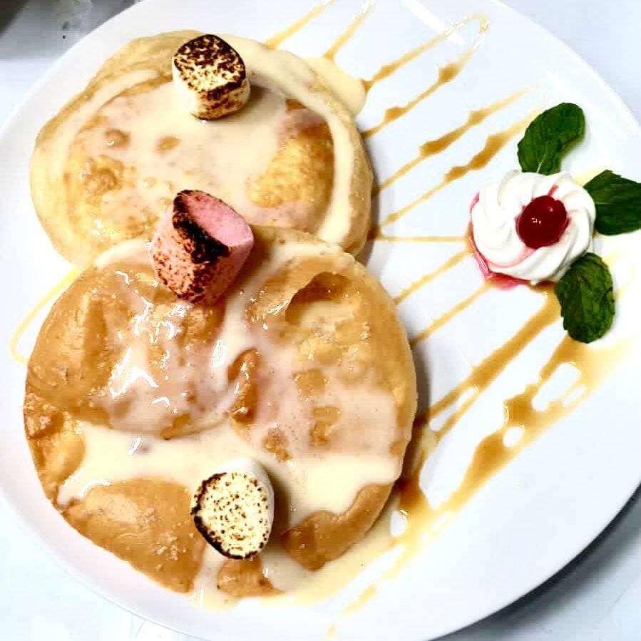 Bueñueles con dulce de leche