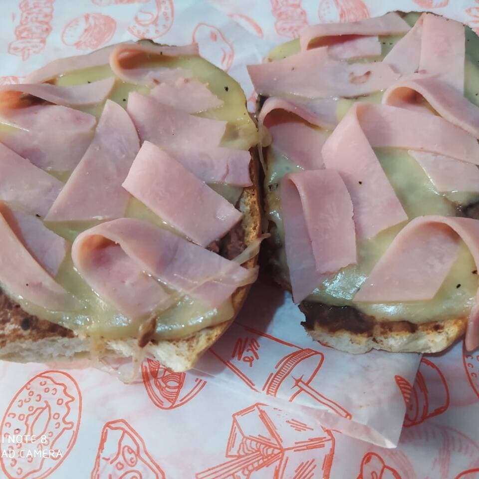 Molletes con Jamón
