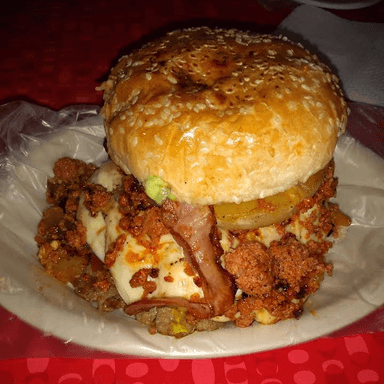 Hamburguesa Tampiqueña