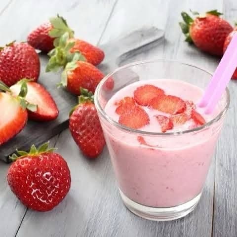 Latte de Fresa