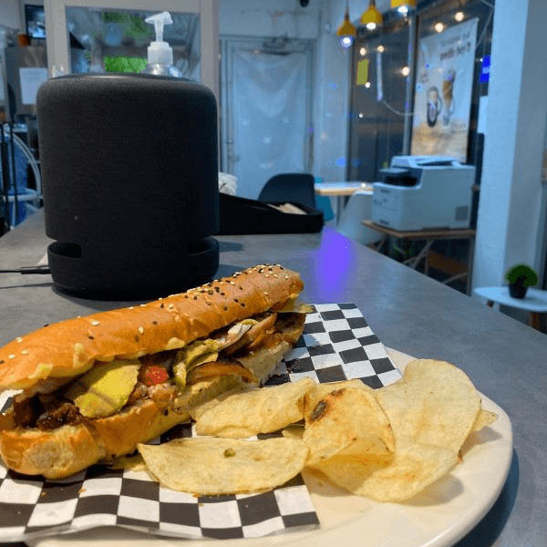 Baguette Asada al Carbon Aguacate