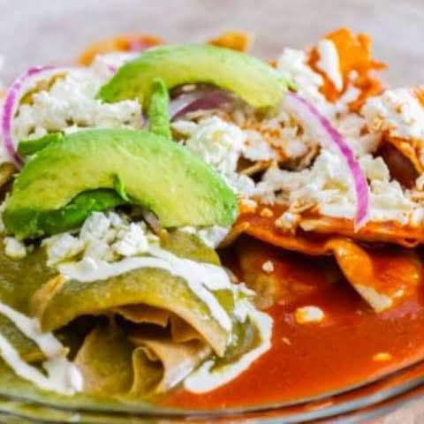 Chilaquiles Divorciados + Bebida 🥤