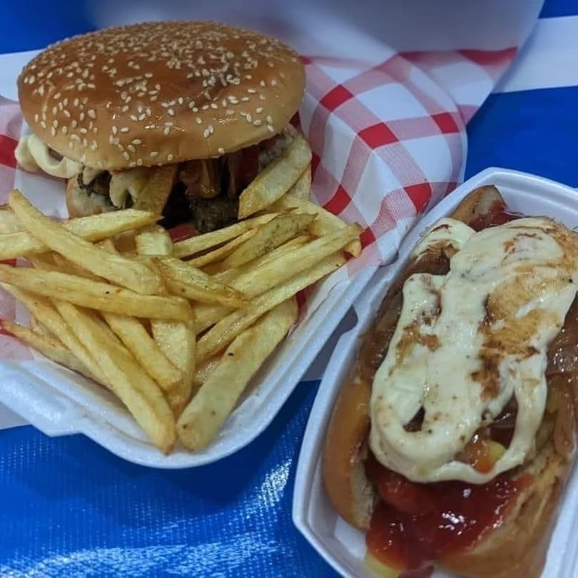 Hamburguesa + Papas + Hotdog