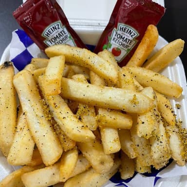 MEDIA ORDEN DE PAPAS A LA FRANCESA