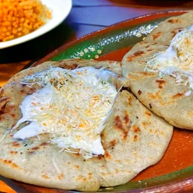 Gordita de Requesón