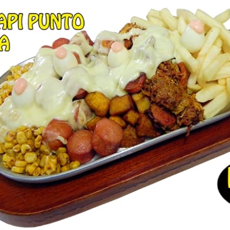 Mega Salchipapa Punto