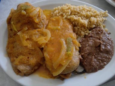 Chiles Rellenos de Queso