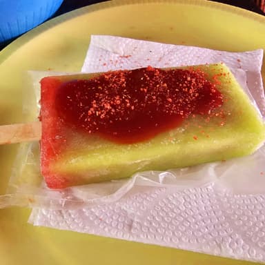 Paleta de Limon con Chamoy