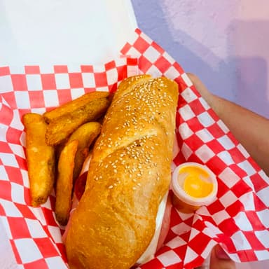 Baguette con Papas Gajo