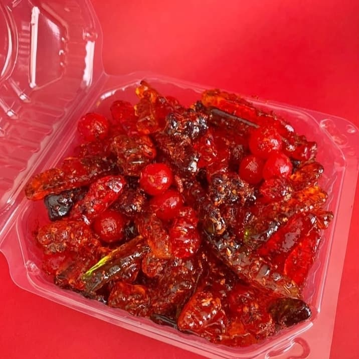 Charola de gomitas medianas