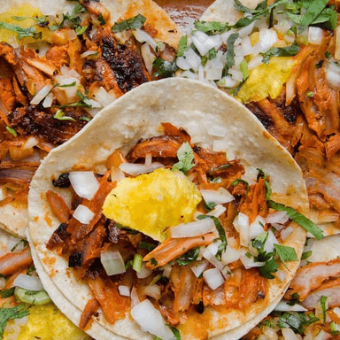 Orden 5 Tacos Pastor mas Coca Cola