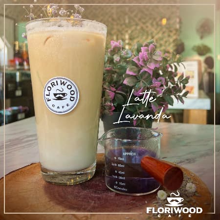 Latte Lavanda a las Rocas 20 oz