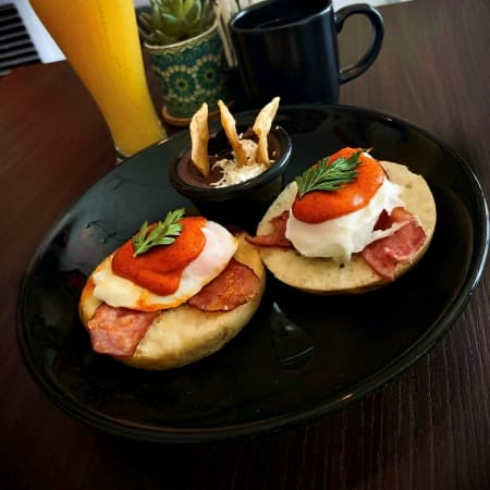 Huevos Exquisite.