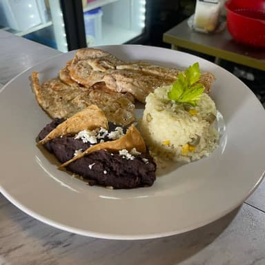 Pechuga de Pollo Asada