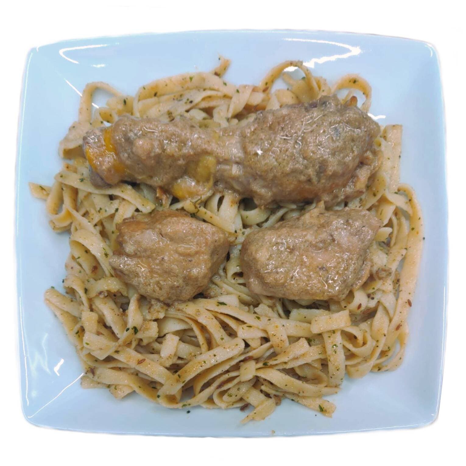 Pasta Fettuccini con Korma de Pollo