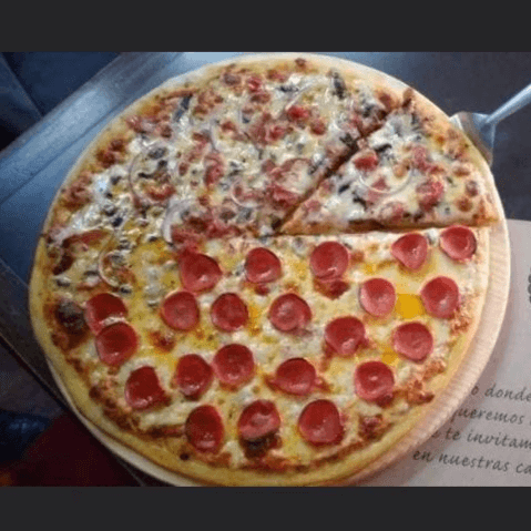 Pizza Pepperoni