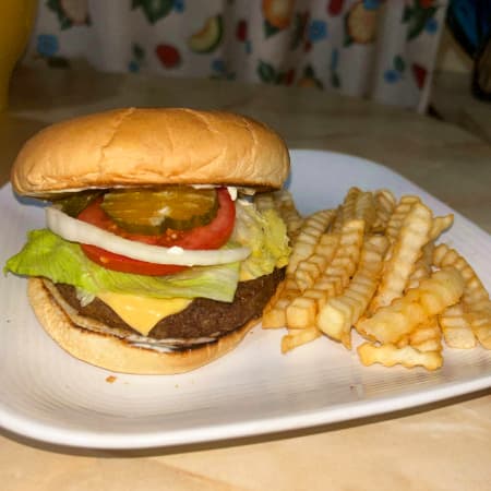 Top Sirloin con Papas y Refresco