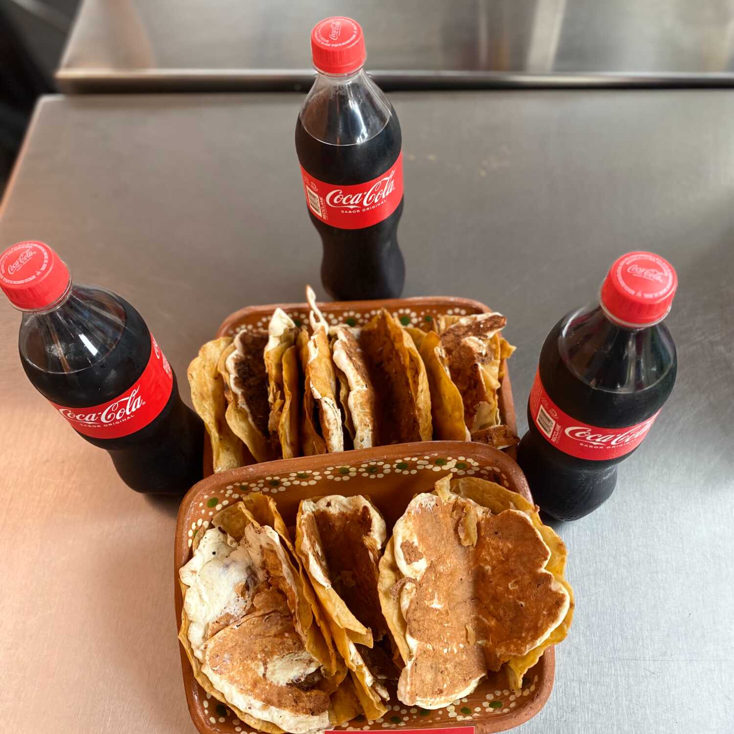 7 Taco con Queso + 3 Coca Cola